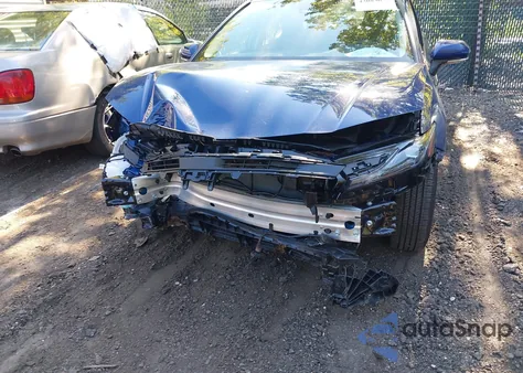 2025 Toyota Camry Le from USA, damaged, VIN 4T1DAACKXSU156104